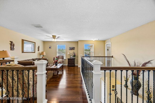 10262 MAGNOLIA HILLS Drive, Jacksonville, FL 32210