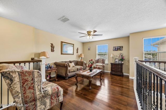 10262 MAGNOLIA HILLS Drive, Jacksonville, FL 32210