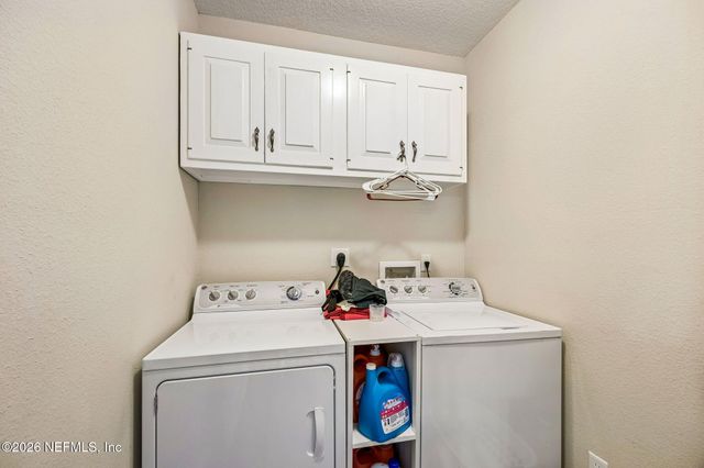 10262 MAGNOLIA HILLS Drive, Jacksonville, FL 32210