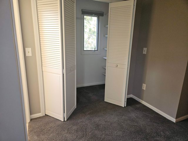 8 Guilford Lane # 27, Nashua, NH 03063