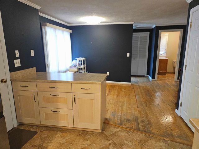 8 Guilford Lane # 27, Nashua, NH 03063