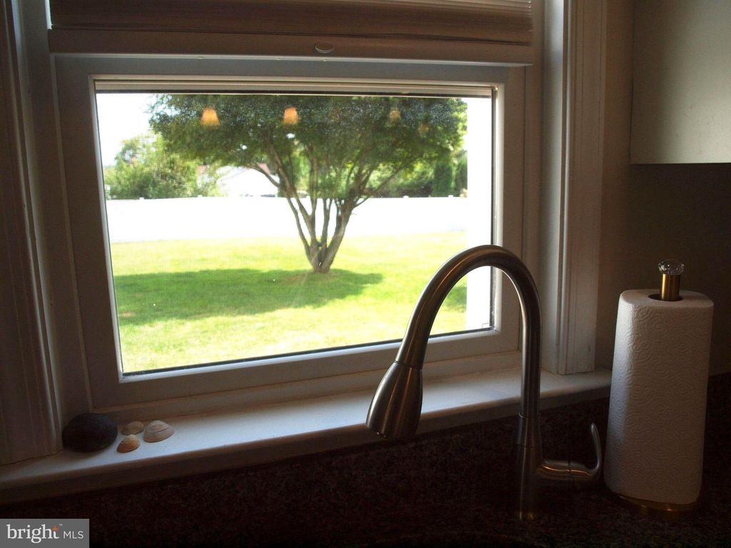 8 LAUREL LN, PLYMOUTH MEETING, PA 19462 — photo 5