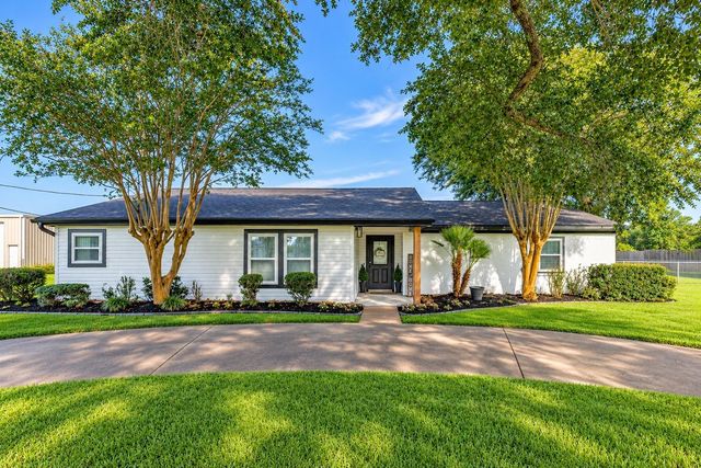 4418 Georgia Street, Santa Fe, TX 77517