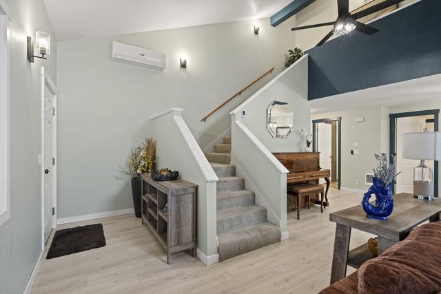 20275 Rogers Road, Bend, OR 97703