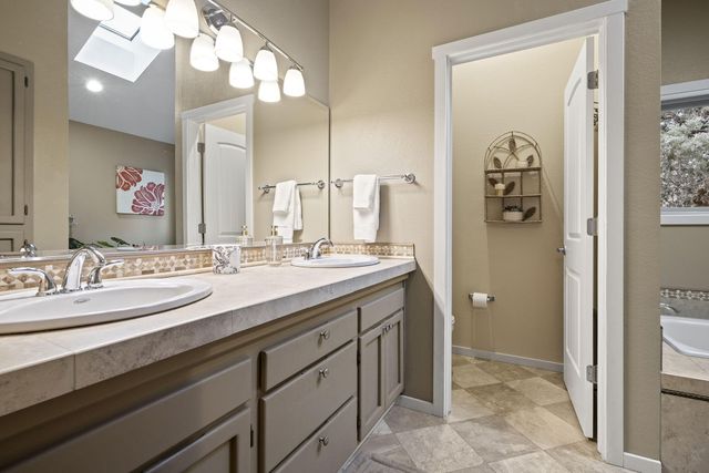 20275 Rogers Road, Bend, OR 97703