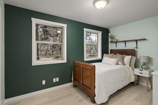 20275 Rogers Road, Bend, OR 97703