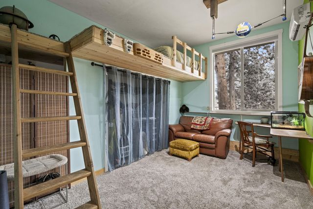 20275 Rogers Road, Bend, OR 97703