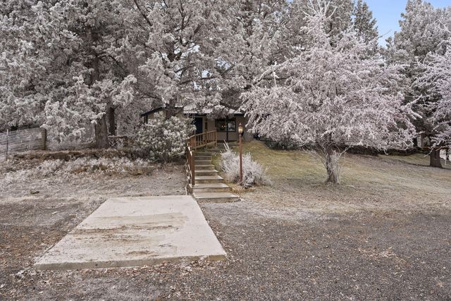 20275 Rogers Road, Bend, OR 97703