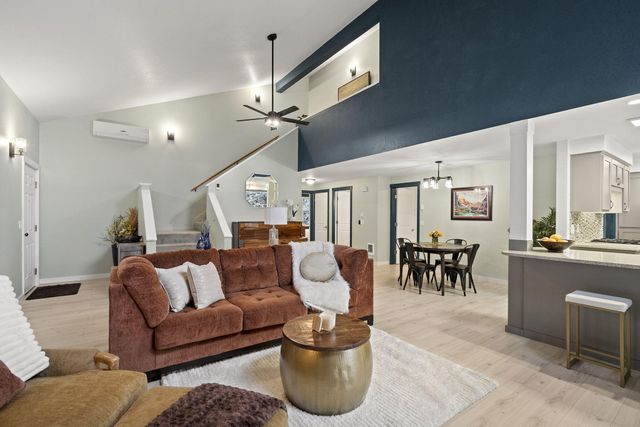 20275 Rogers Road, Bend, OR 97703