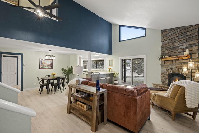 20275 Rogers Road, Bend, OR 97703