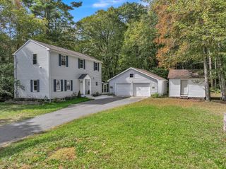 54 Mashapaug Rd, Holland, MA 01521