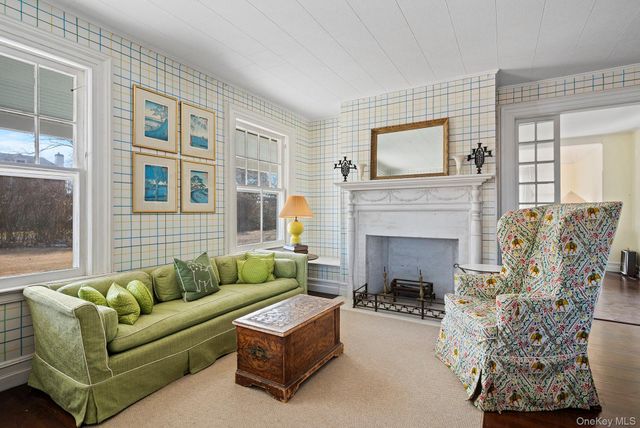 11 Shinnecock Road, Quogue, NY 11959