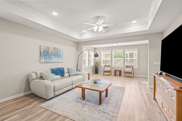 804 Hidden Eddy Drive, Mckinney, TX 75071