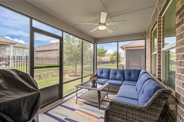 804 Hidden Eddy Drive, Mckinney, TX 75071