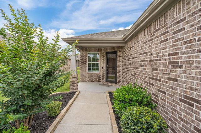804 Hidden Eddy Drive, Mckinney, TX 75071