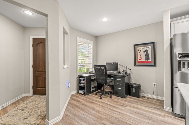 804 Hidden Eddy Drive, Mckinney, TX 75071