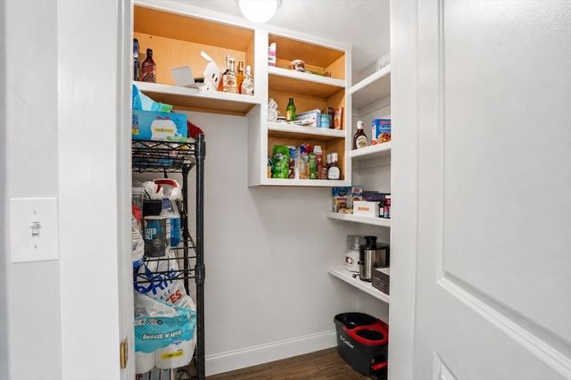 72 Pembroke Ave, Acushnet, MA 02743