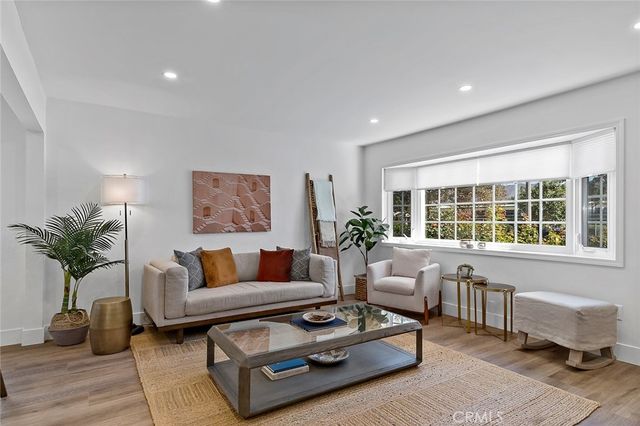 409 N Avon, Burbank, CA 91505