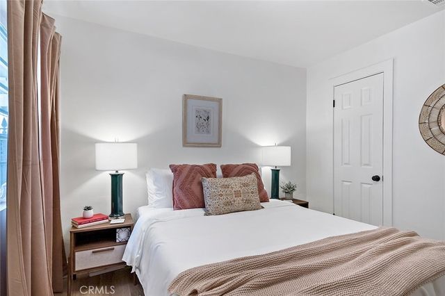 409 N Avon, Burbank, CA 91505