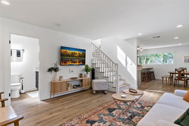 409 N Avon, Burbank, CA 91505