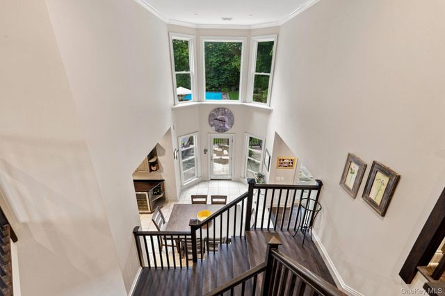 7 Lauro Ridge Court, Mahopac, NY 10541
