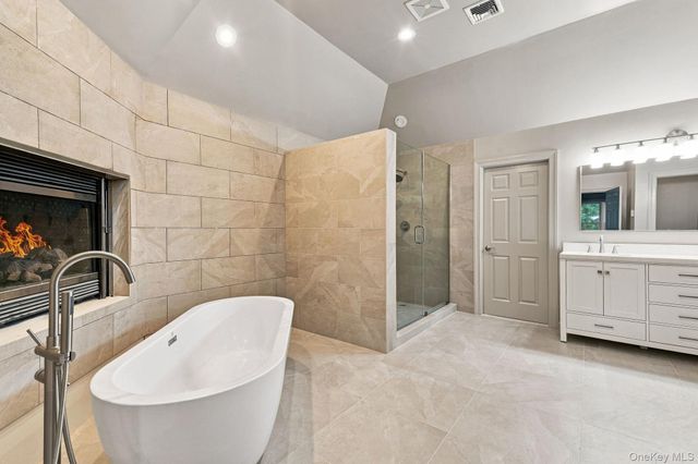 7 Lauro Ridge Court, Mahopac, NY 10541