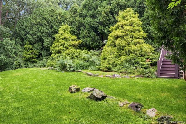 7 Lauro Ridge Court, Mahopac, NY 10541