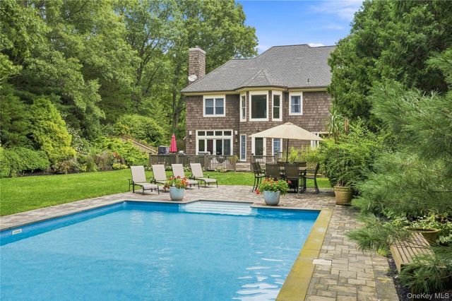 7 Lauro Ridge Court, Mahopac, NY 10541