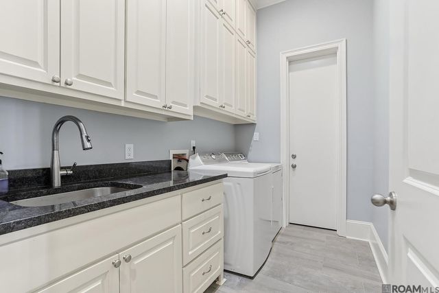 13013 W Waterside Dr, Baton Rouge, LA 70818