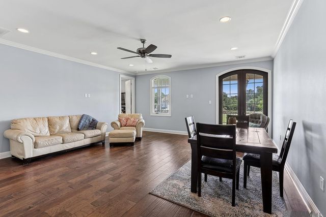 13013 W Waterside Dr, Baton Rouge, LA 70818