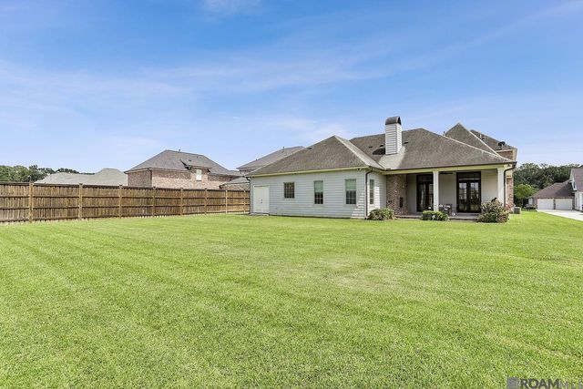 13013 W Waterside Dr, Baton Rouge, LA 70818