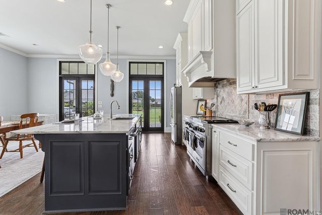 13013 W Waterside Dr, Baton Rouge, LA 70818