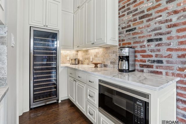 13013 W Waterside Dr, Baton Rouge, LA 70818