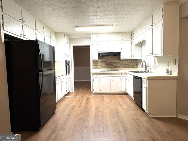 2376 Fairview Road SE, Conyers, GA 30013