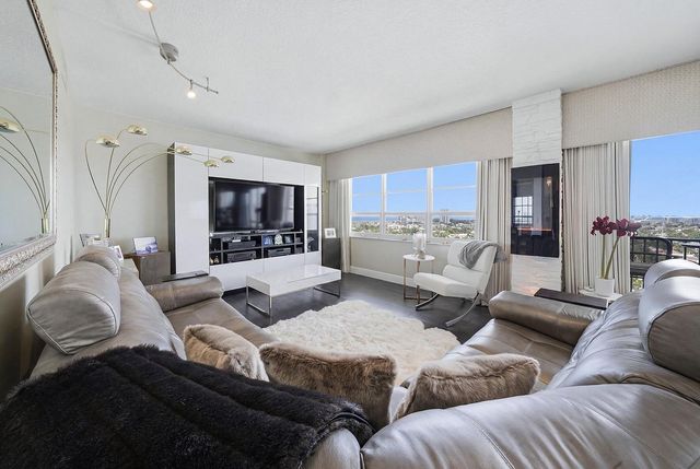 340 Sunset Drive 1803, Fort Lauderdale, FL 33301