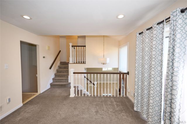 390 Townline Road, Commack, NY 11725