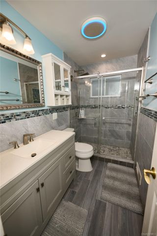 390 Townline Road, Commack, NY 11725