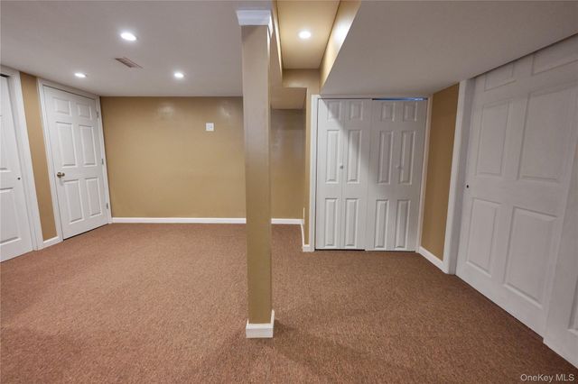 390 Townline Road, Commack, NY 11725