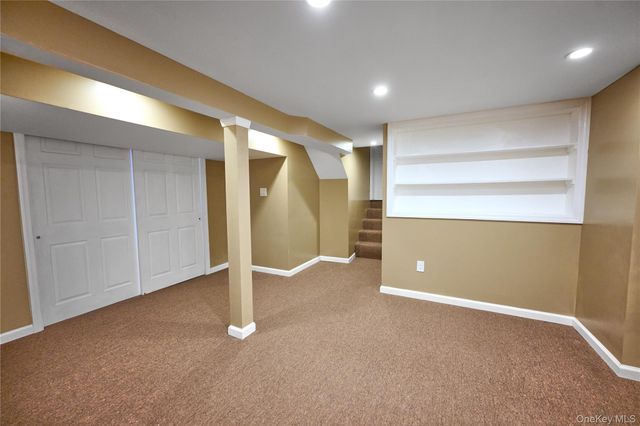 390 Townline Road, Commack, NY 11725
