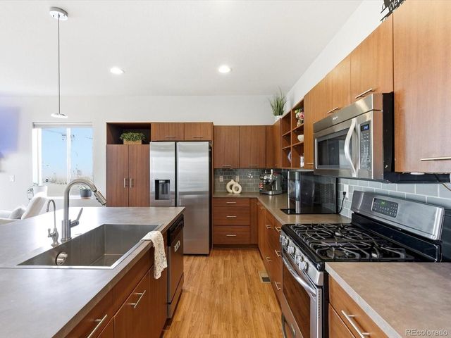 10792 Sedalia Cir, Commerce City, CO 80022