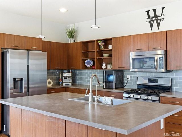 10792 Sedalia Cir, Commerce City, CO 80022