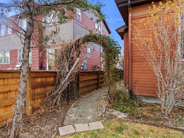 10792 Sedalia Cir, Commerce City, CO 80022