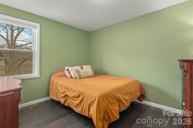 5 Shadowlawn Drive, Asheville, NC 28806