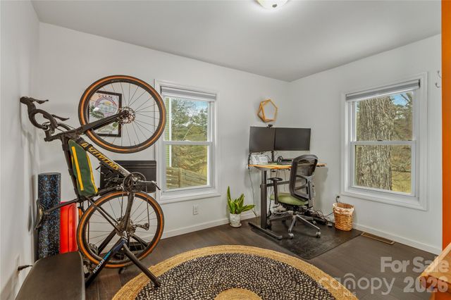 5 Shadowlawn Drive, Asheville, NC 28806