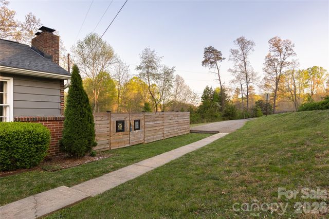 5 Shadowlawn Drive, Asheville, NC 28806