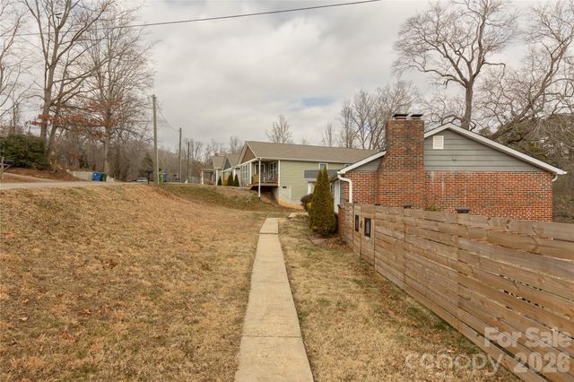 5 Shadowlawn Drive, Asheville, NC 28806