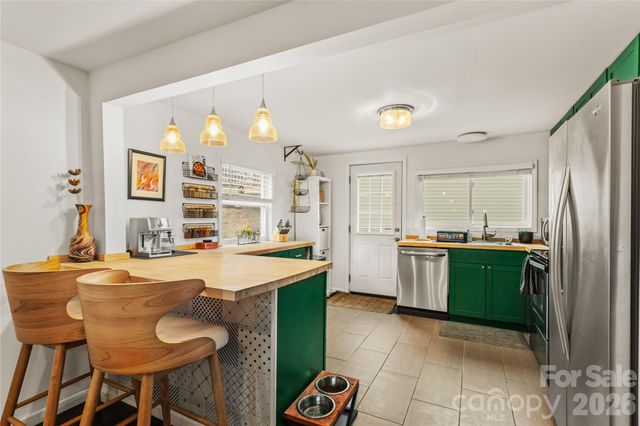 5 Shadowlawn Drive, Asheville, NC 28806