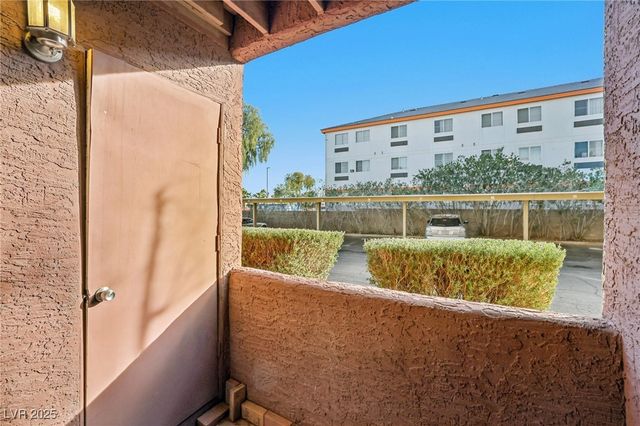 4050 Pacific Harbors Drive 112, Las Vegas, NV 89121