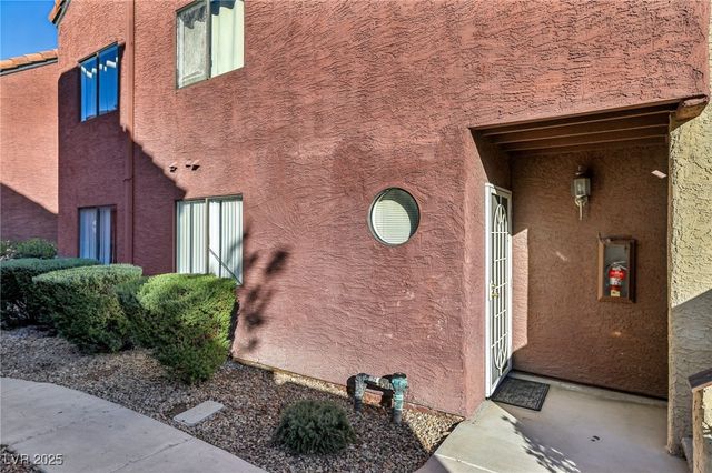 4050 Pacific Harbors Drive 112, Las Vegas, NV 89121