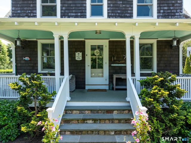 2 Sunwich Road, Norwalk, CT 06853